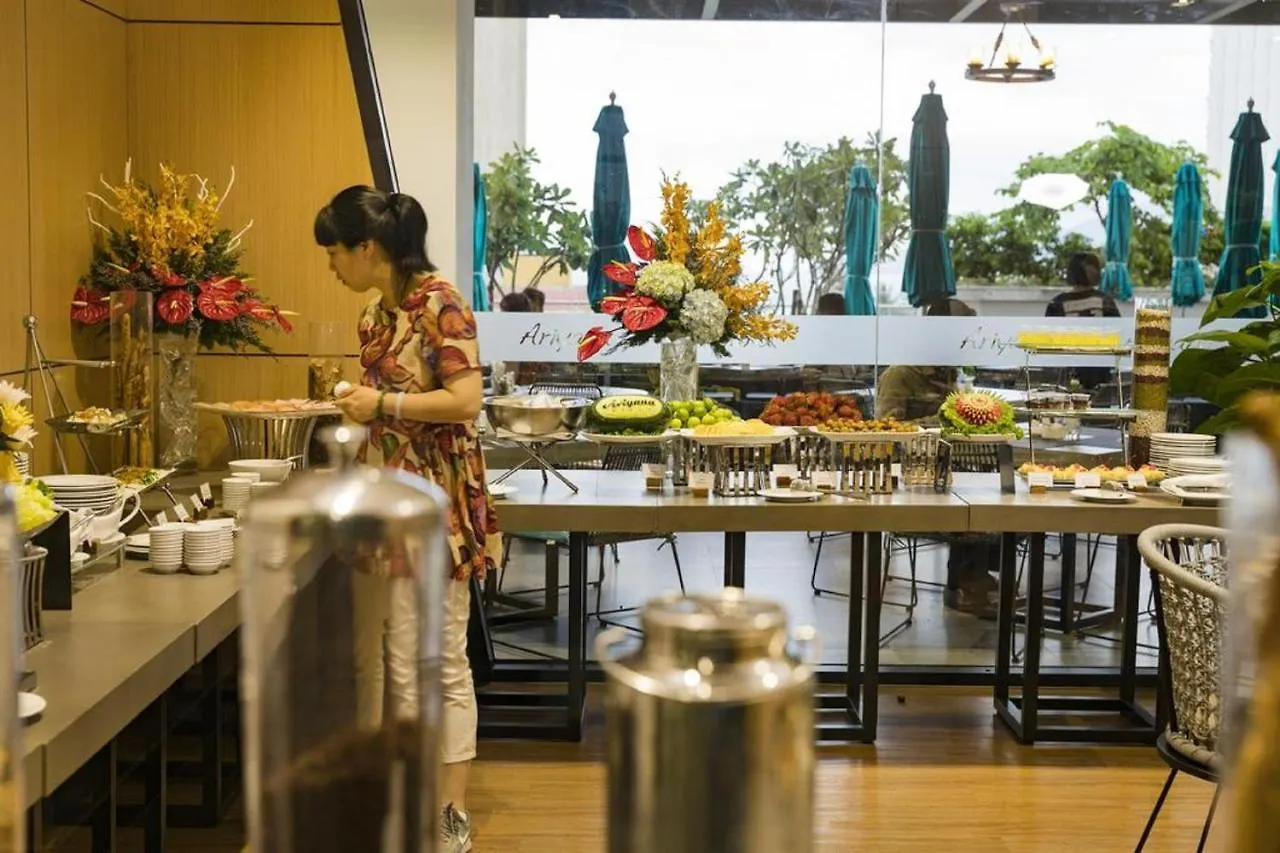 Parama Apartments Balcony Beachfront Nha Trang